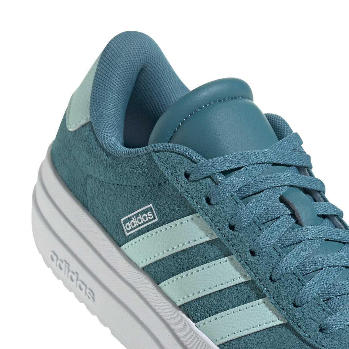 adidas VL Court Bold Juniors Shoes – Skate-Inspired Style with Comfort and Grip