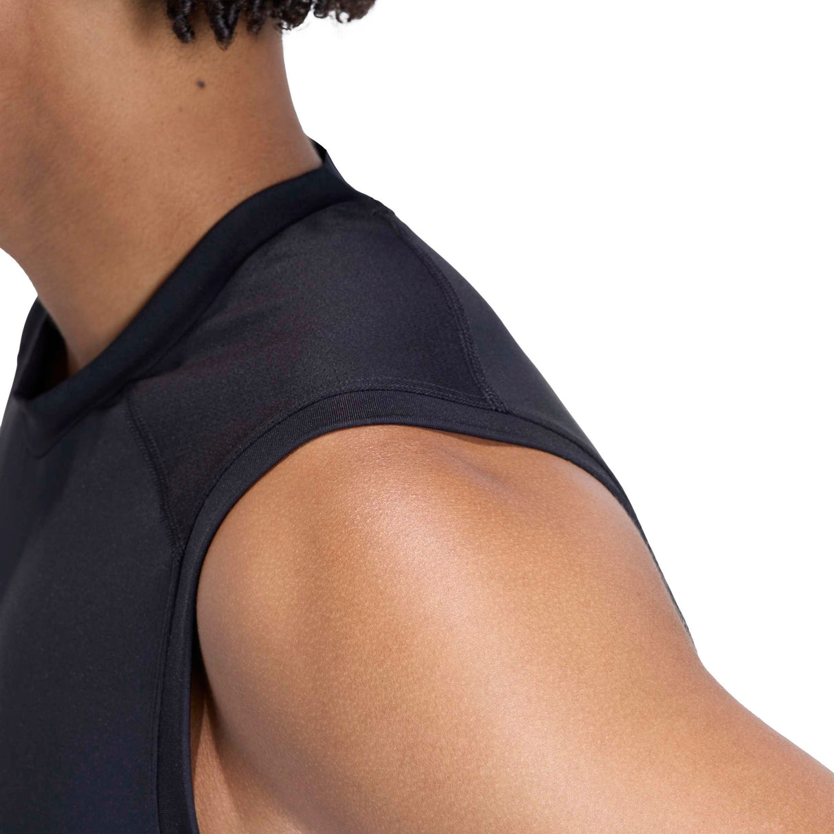 adidas Men's Techfit Compression Sleeveless T-Shirt - AEROREADY Muscle Support for Training