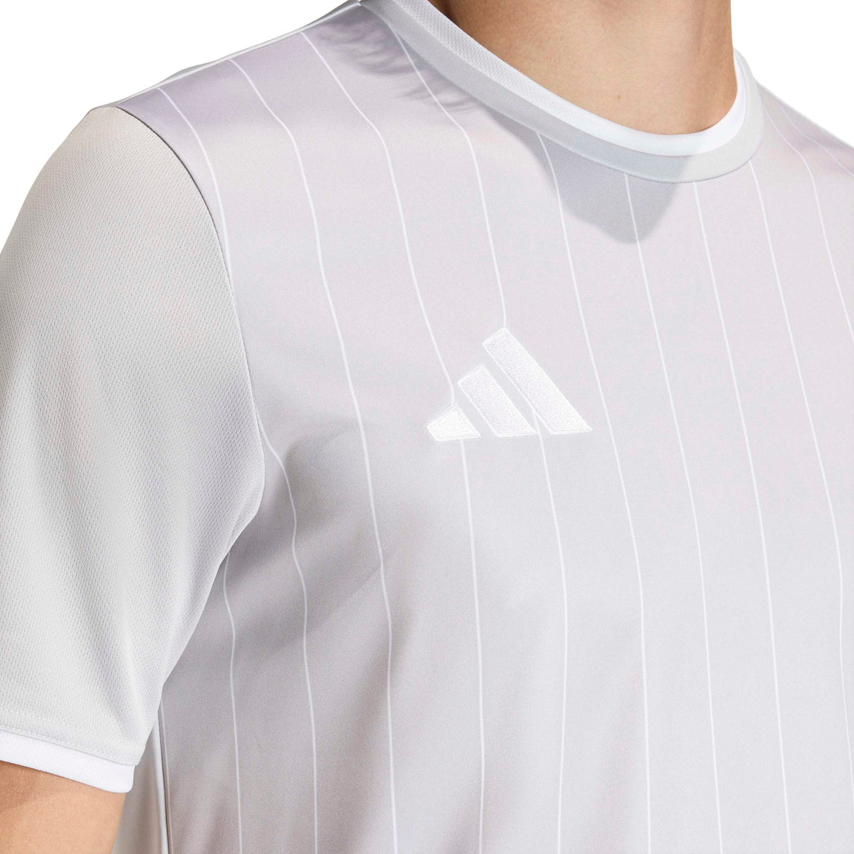 adidas Men's Entrada 26 Graphic Jersey – ClimaCool Breathability for Soccer