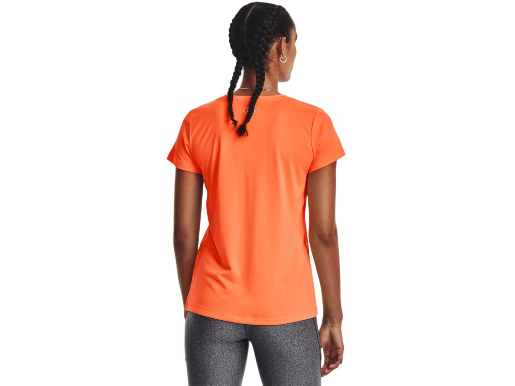 Under Armour Unisex Tech Apparel - Chest Measurement Feature