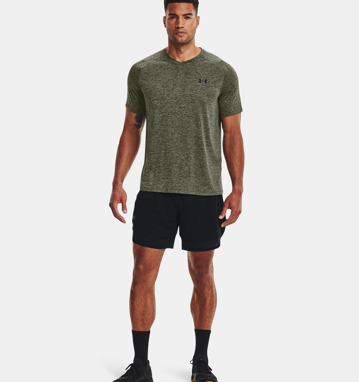 Under Armour Mens UA Tech V-Neck Short Sleeve Shirt - Quick-Drying