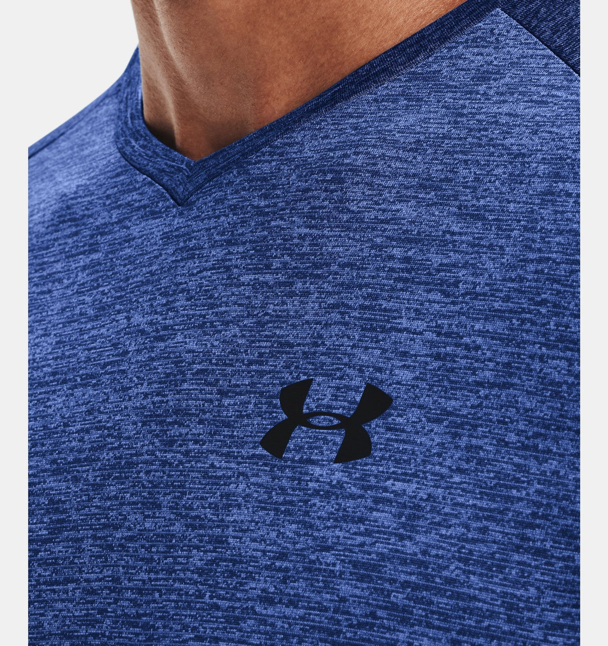 Under Armour Mens UA Tech V-Neck Short Sleeve Shirt - Quick-Drying