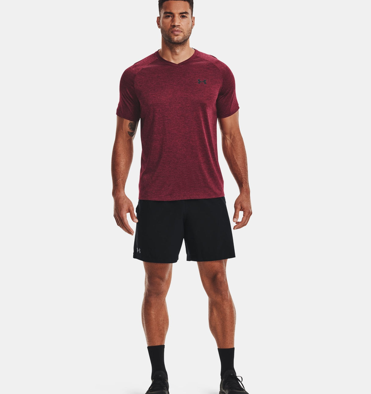Under Armour Mens UA Tech V-Neck Short Sleeve Shirt - Quick-Drying