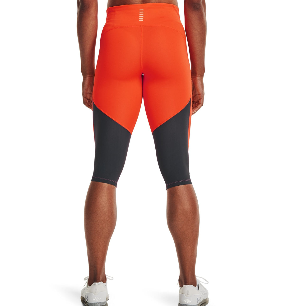 Under Armour Womens Fly Fast Capri Tights - Quick-Drying and Sweat-Wicking