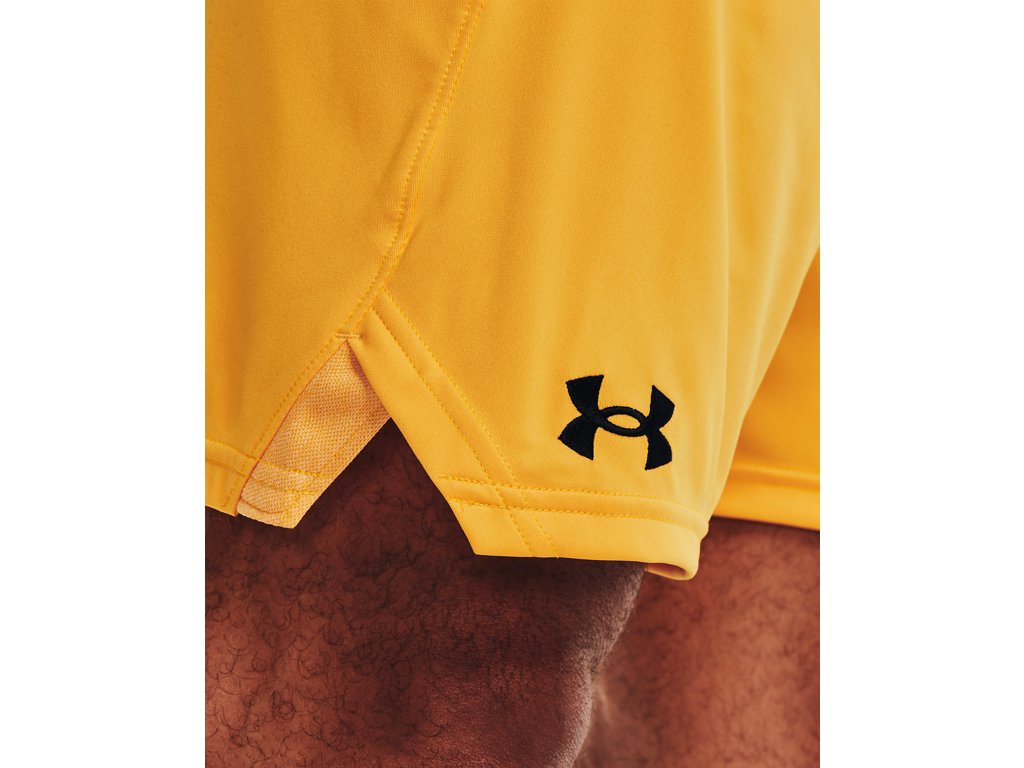 Under Armour Men's UA Locker Pocketed Shorts - Breathable and Quick-Dry Fabric