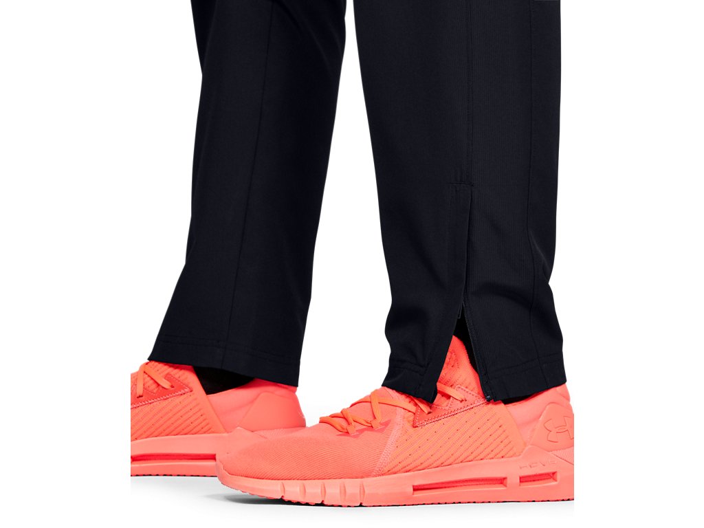 Under Armour Mens Vital Woven Pants - Wind-Resistant and Breathable