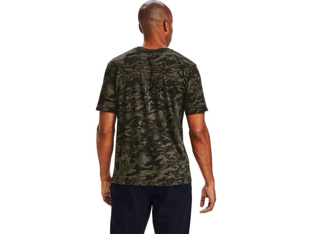 Under Armour Mens ABC Camo Short Sleeve T-Shirt - Quick-Drying Comfort