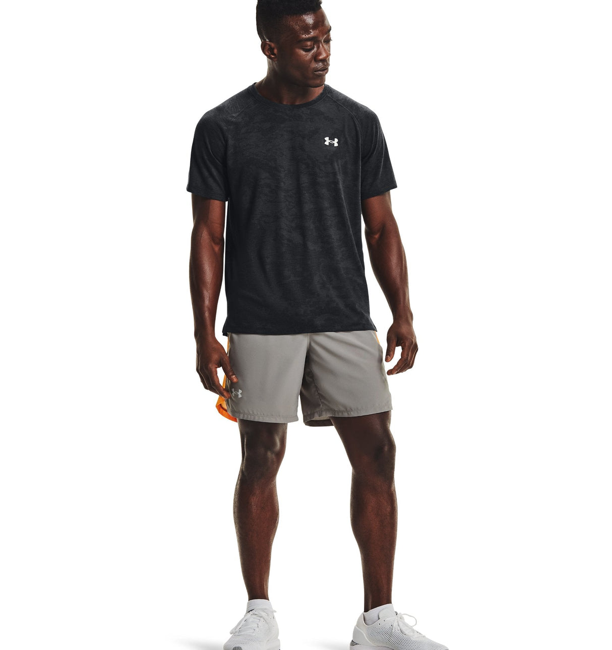Under Armour Mens UA Launch Run 7in Shorts - Ultra-Light and Stretch-Woven Fabric