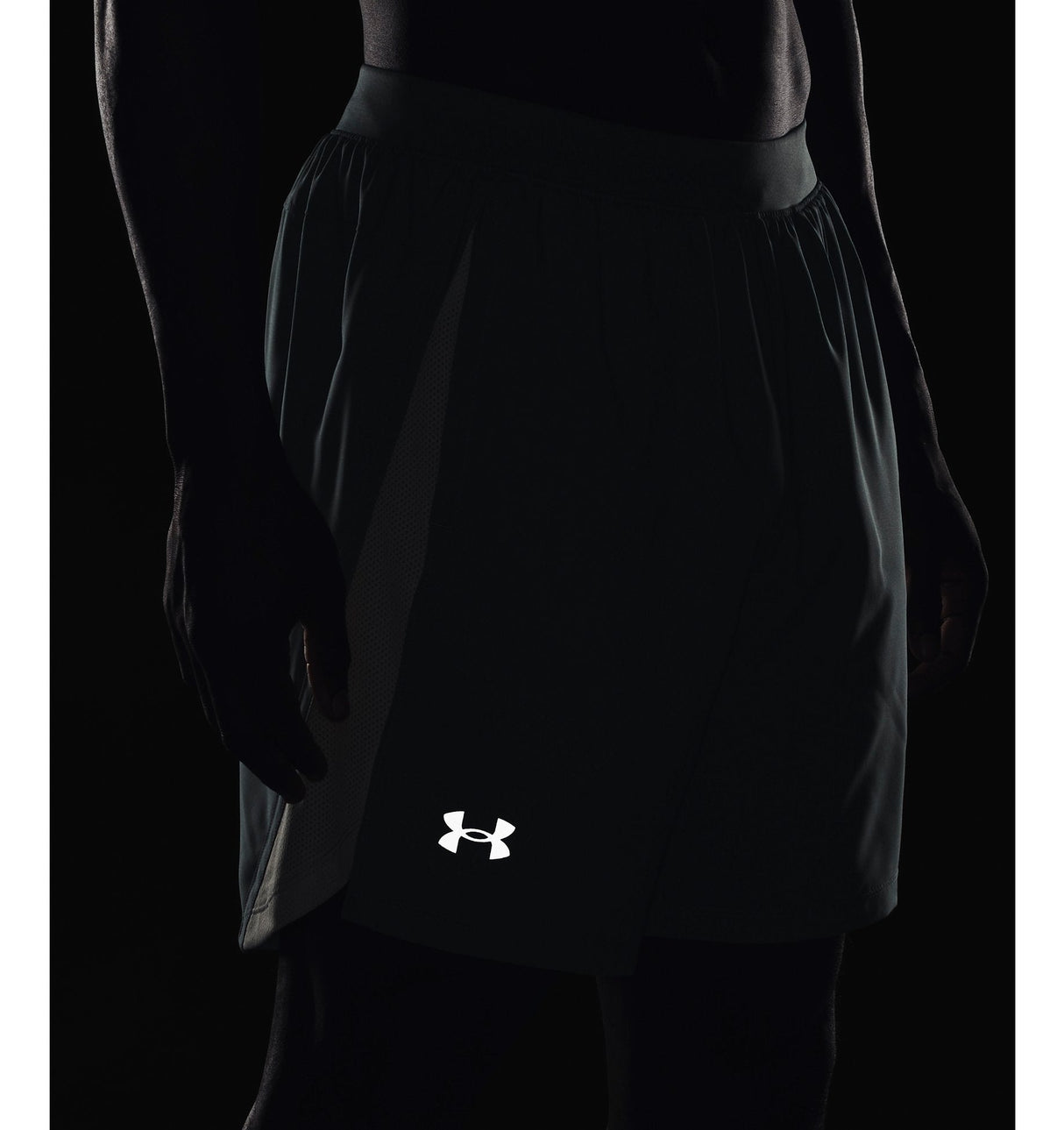 Under Armour Mens UA Launch Run 7in Shorts - Ultra-Light and Stretch-Woven Fabric
