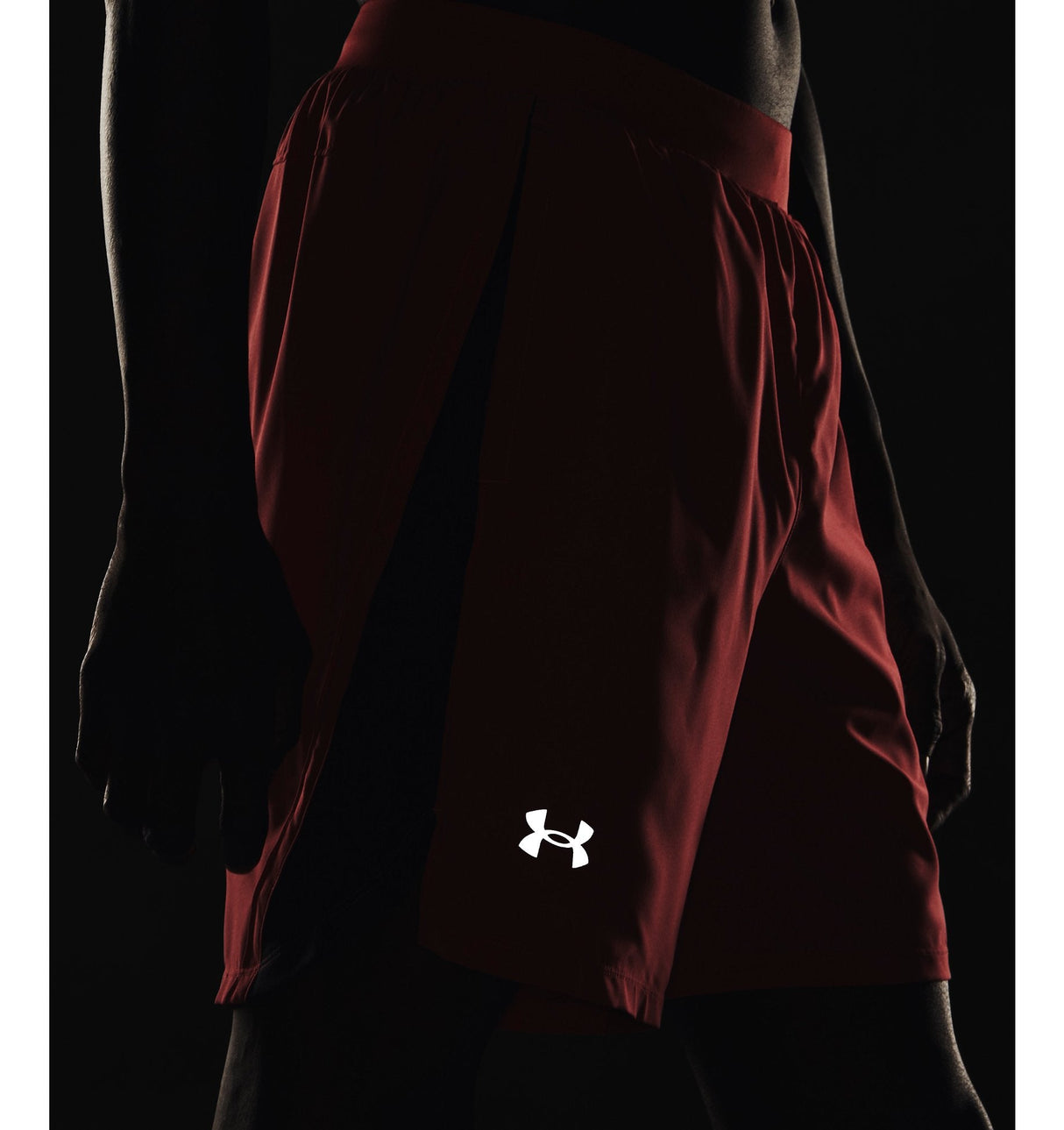 Under Armour Mens UA Launch Run 7in Shorts - Ultra-Light and Stretch-Woven Fabric