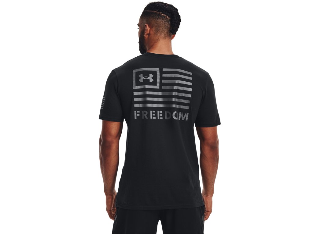Under Armour Mens UA Freedom Banner T-Shirt - Quick-Drying Cotton Blend