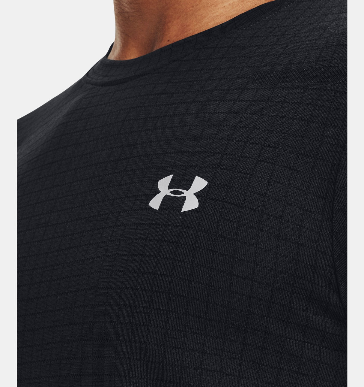 Under Armour Mens UA Seamless Grid Short Sleeve - Engineered Mesh Ventilation