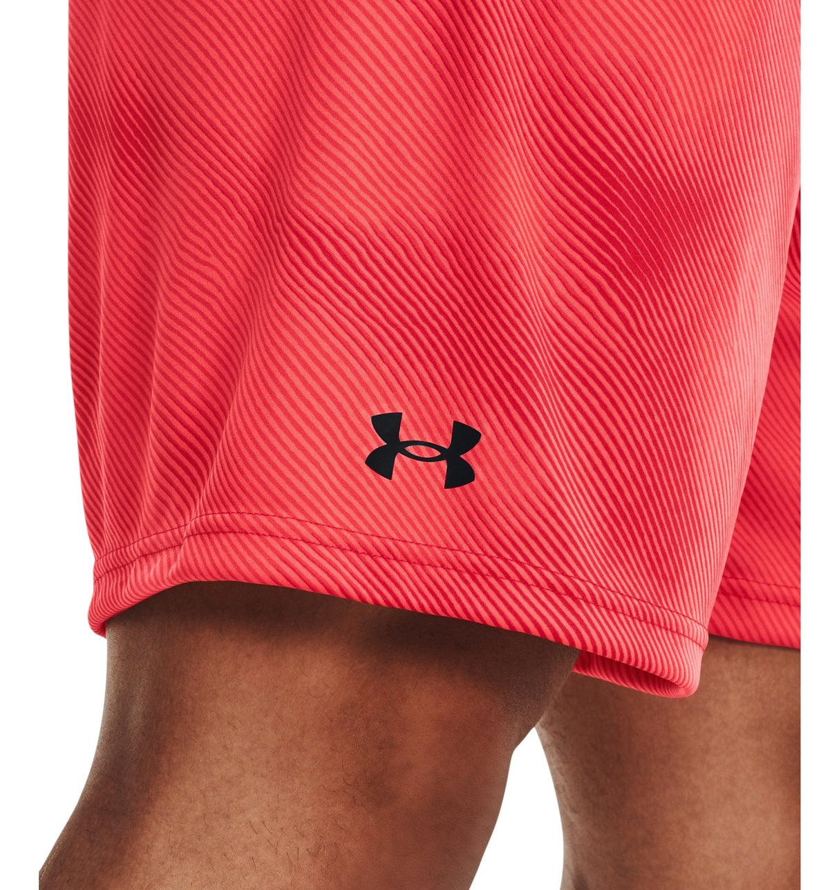 Under Armour Mens Tech Printed Shorts - Quick-Drying Apparel