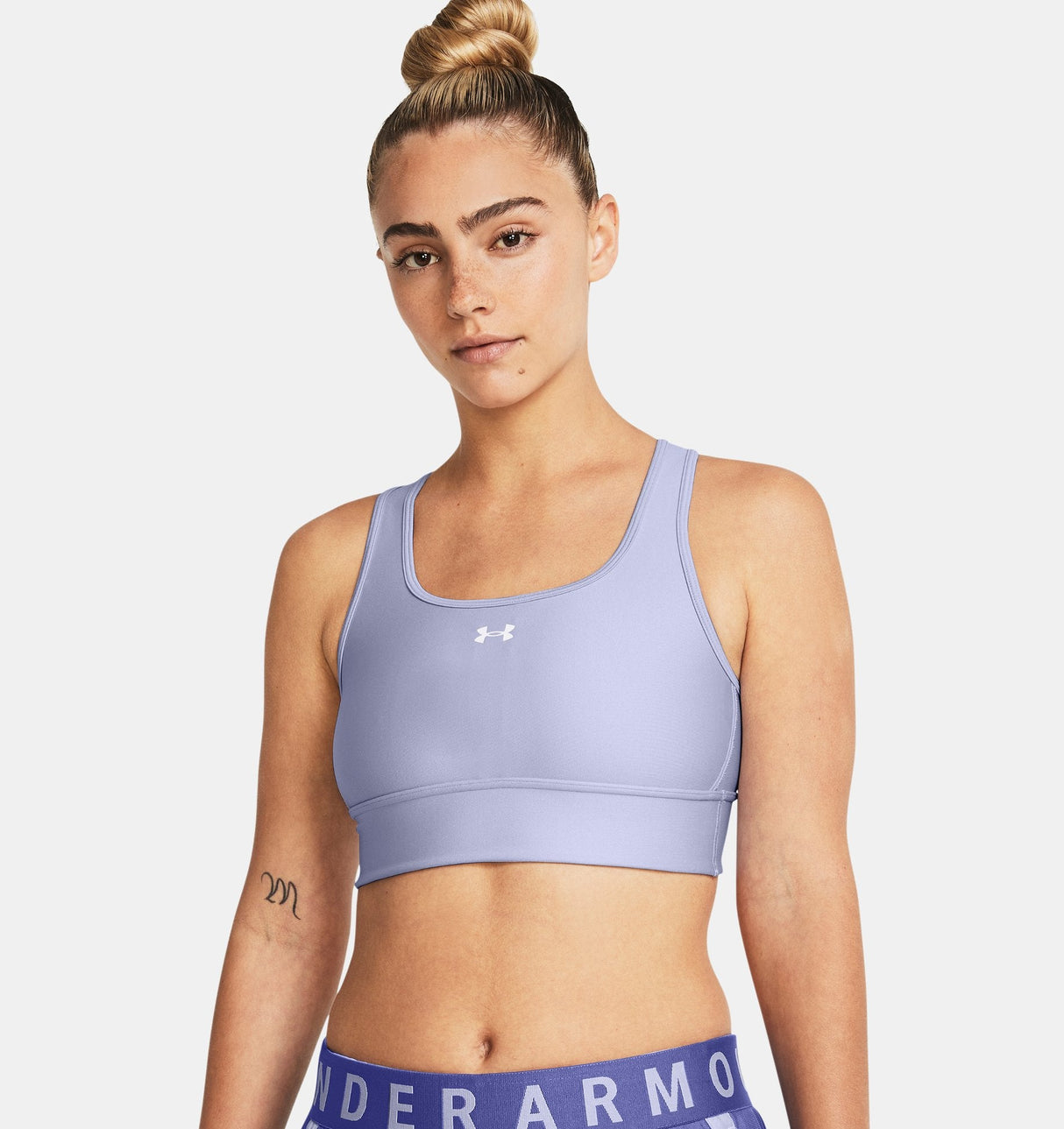 Under Armour Womens Crossback Longline Sports Bra - Strategic Support and Breathability