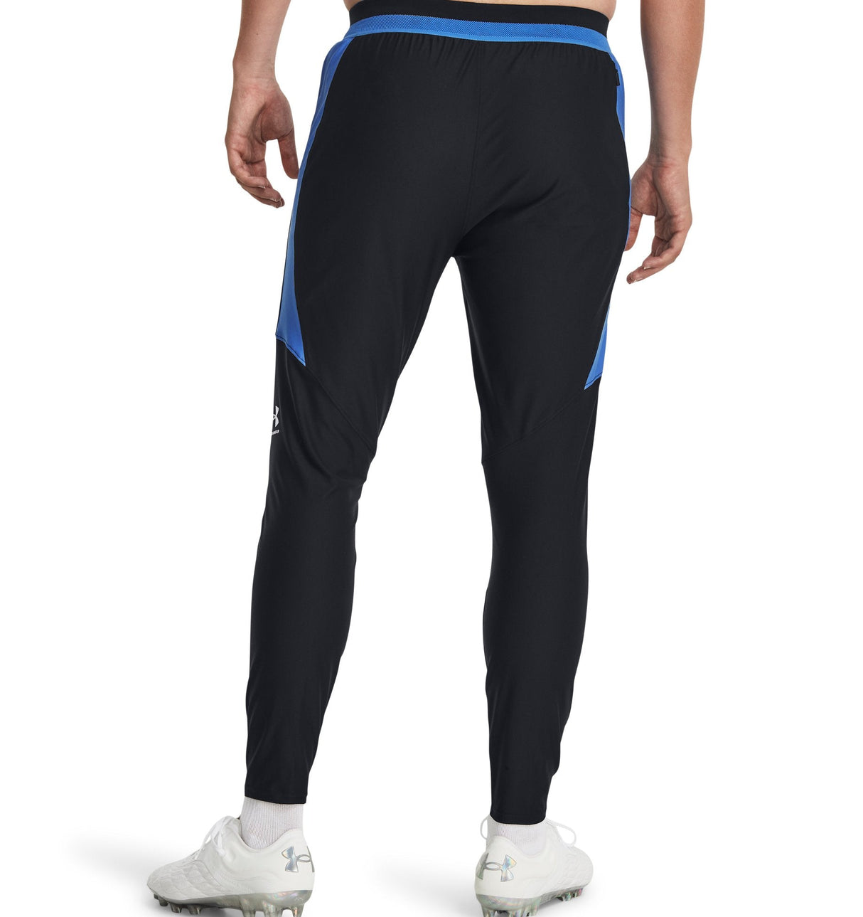 Under Armour Unisex Challenger Pro Apparel - Fast Drying with 4-Way Stretch Material
