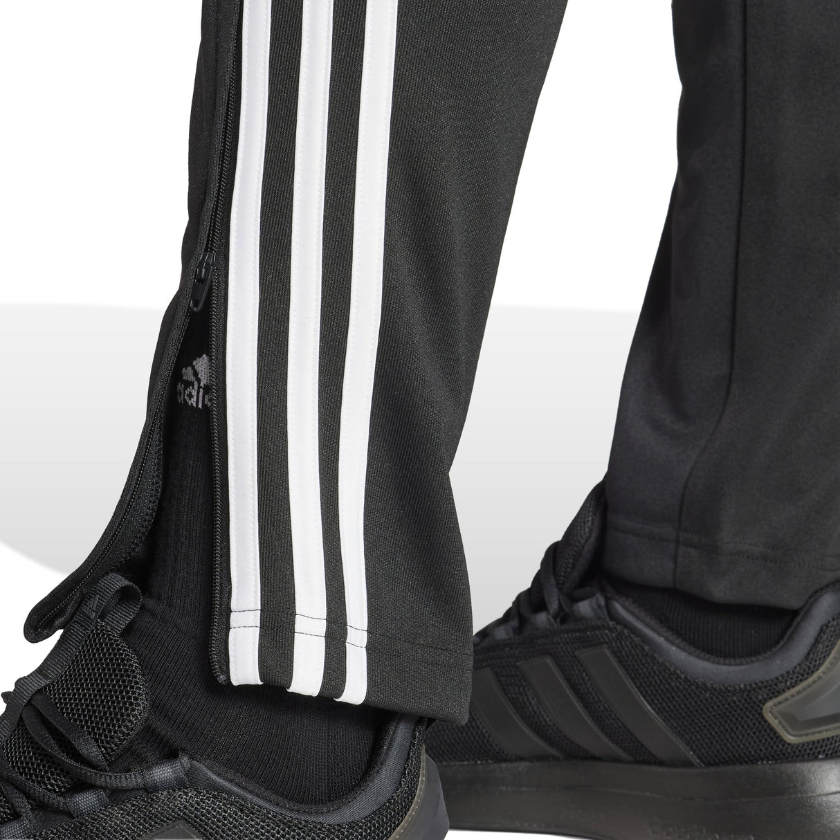 adidas Sereno AeroReady 3 Stripes Womens Plus Size Tapared Plus Pants