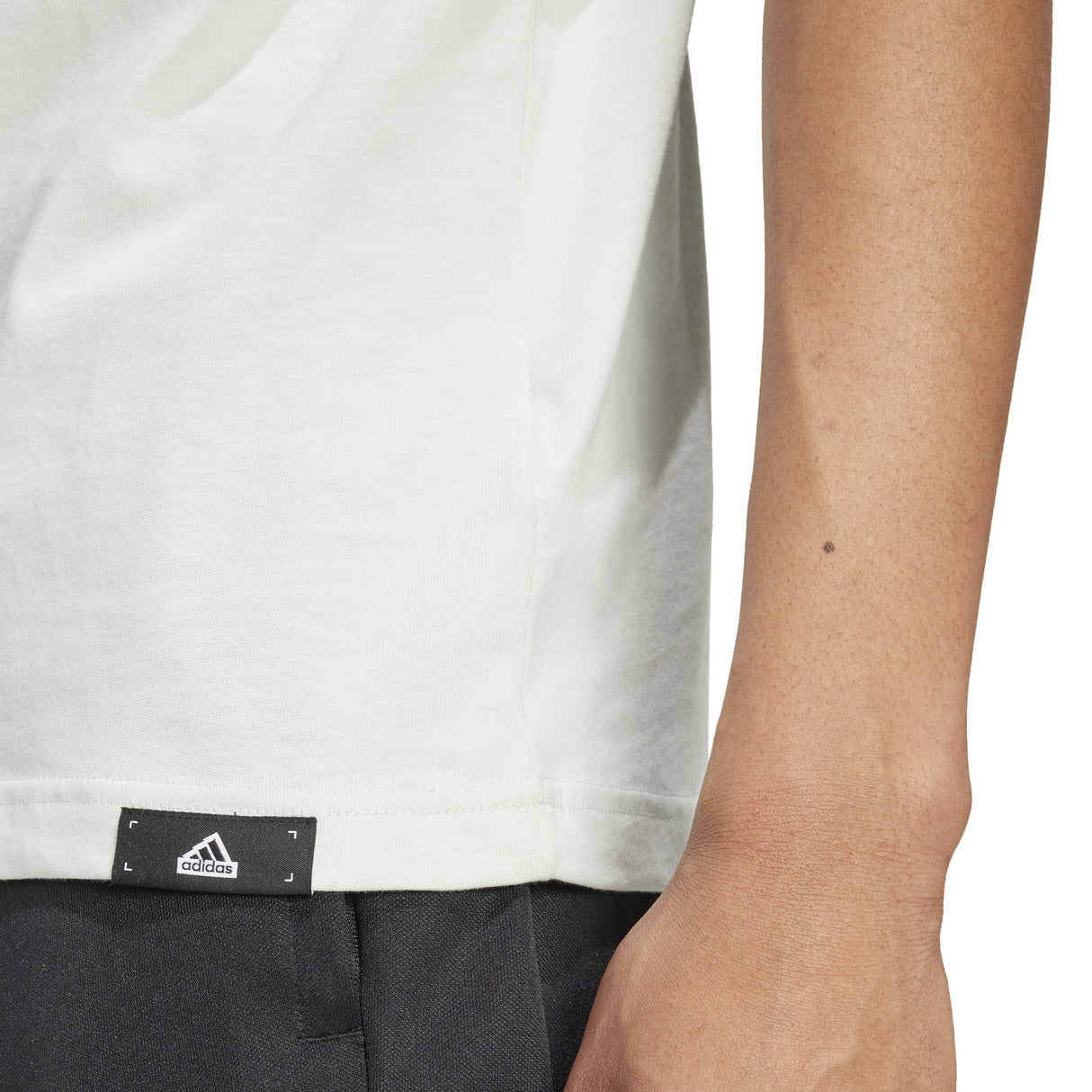 adidas Mens Modern Essentials Graphic Tee