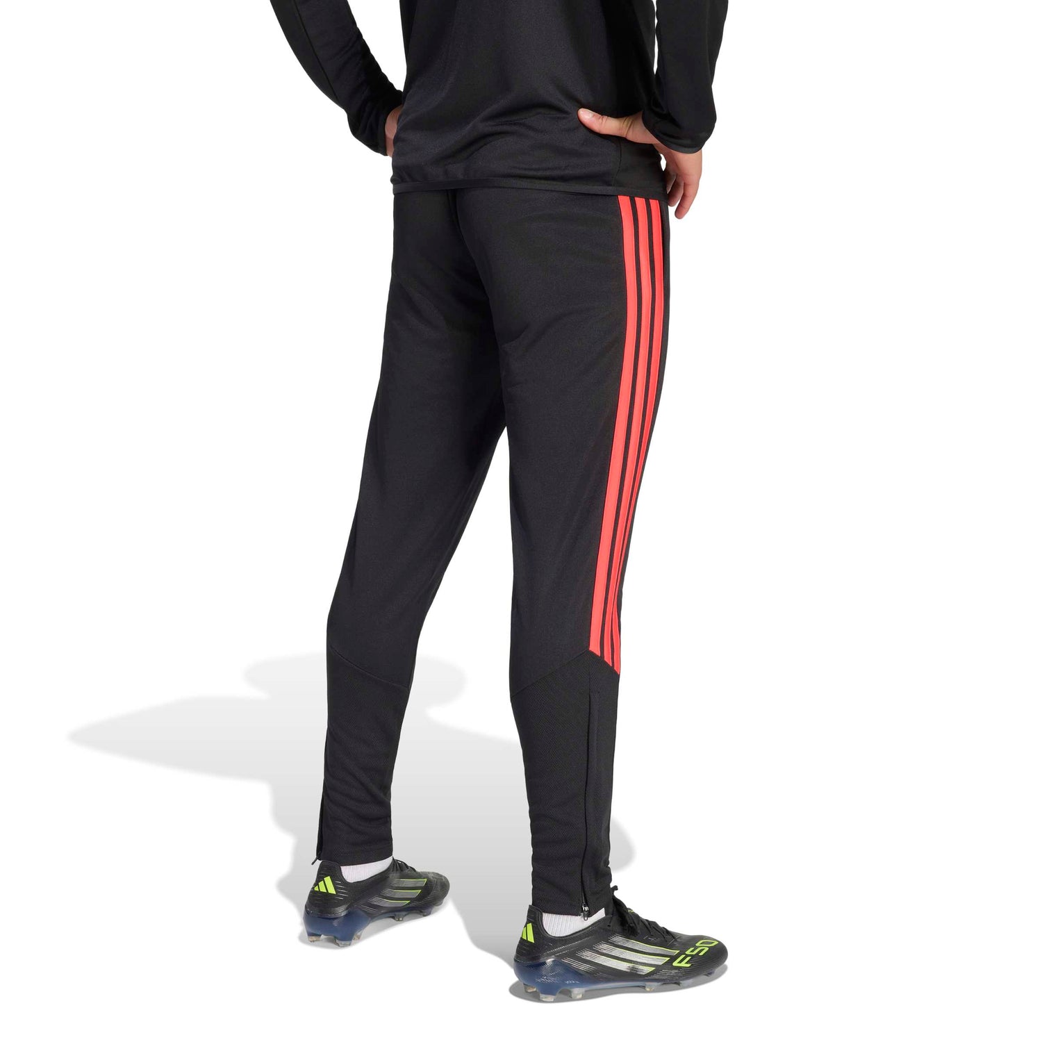 adidas Men's Tiro 26 League Soccer Pants - Breathable Comfort for the Pitch