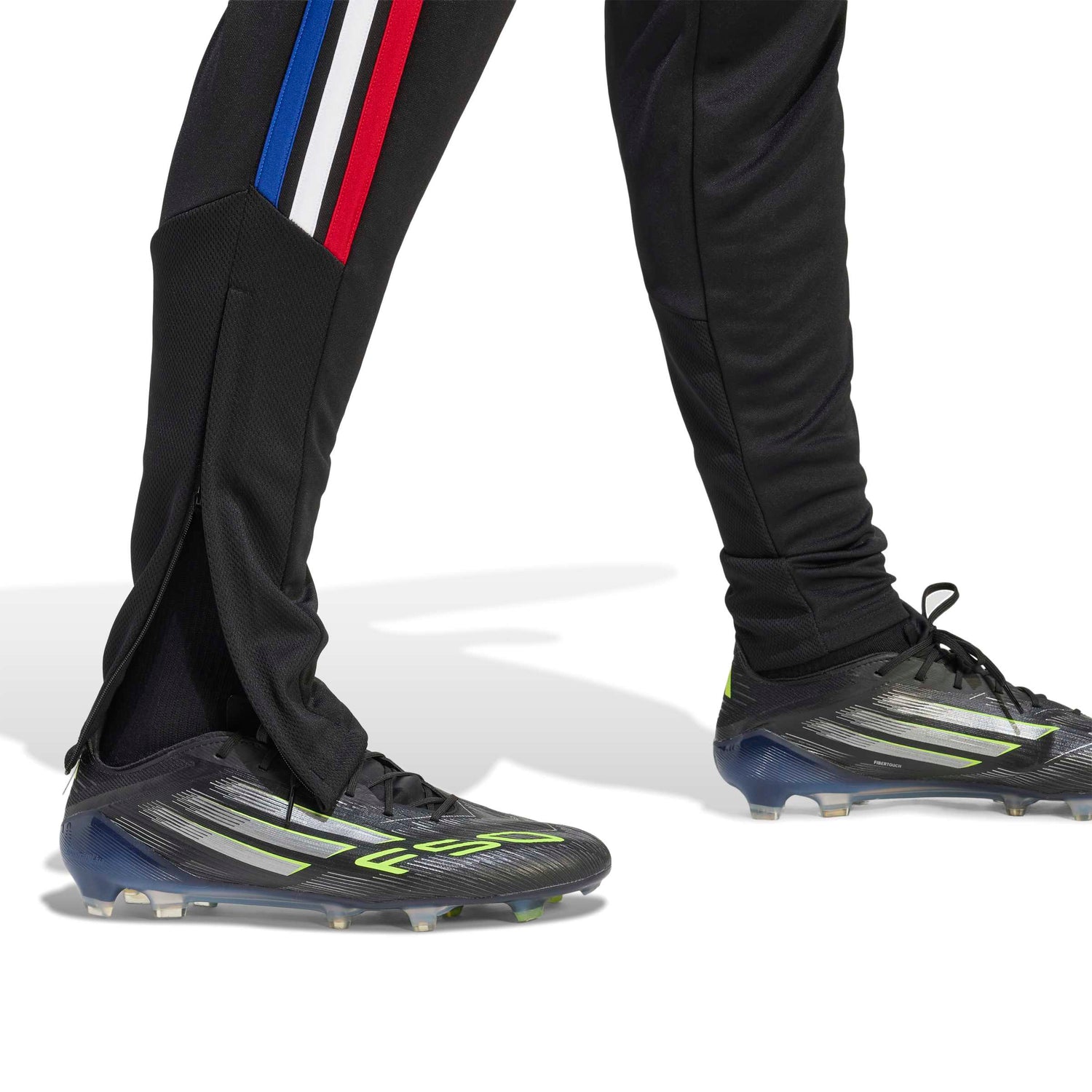 adidas Men's Tiro 26 League Soccer Pants - Breathable Comfort for the Pitch