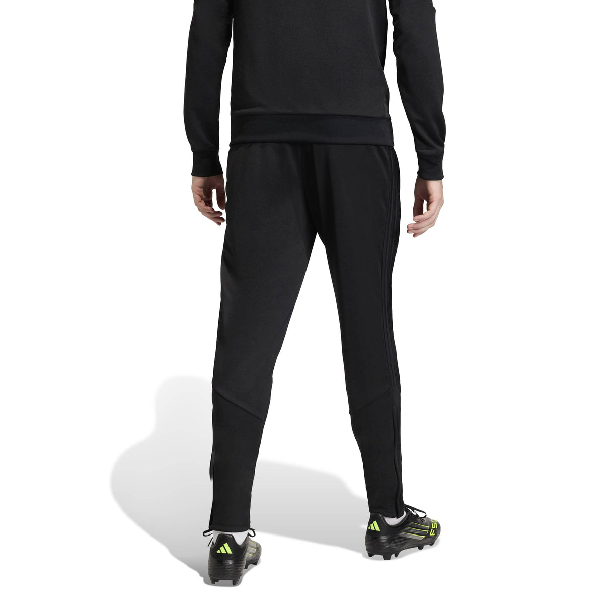adidas Men's Tiro 26 League Soccer Pants - Breathable Comfort for the Pitch
