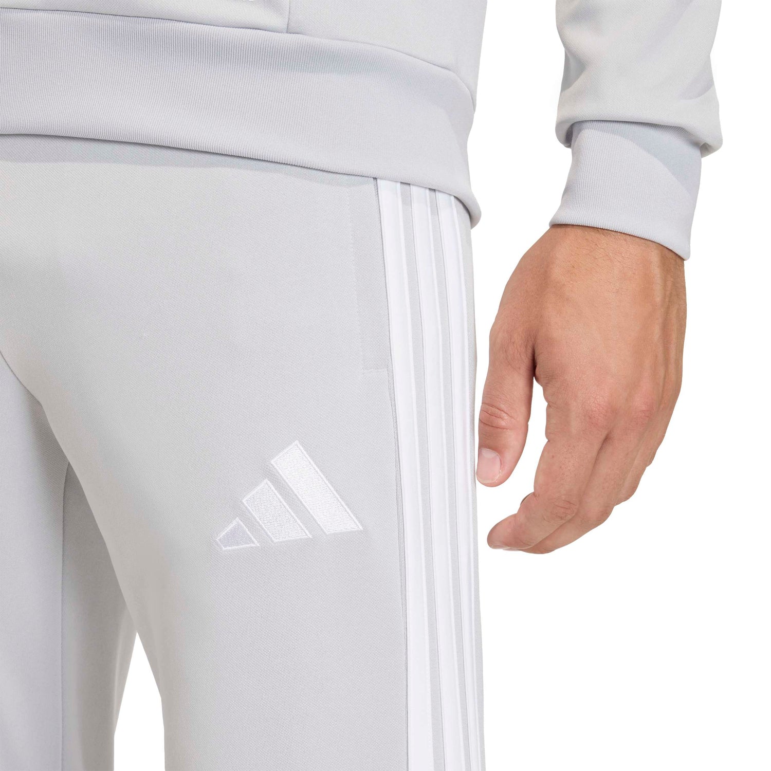 adidas Men's Tiro 26 League Soccer Pants - Breathable Comfort for the Pitch