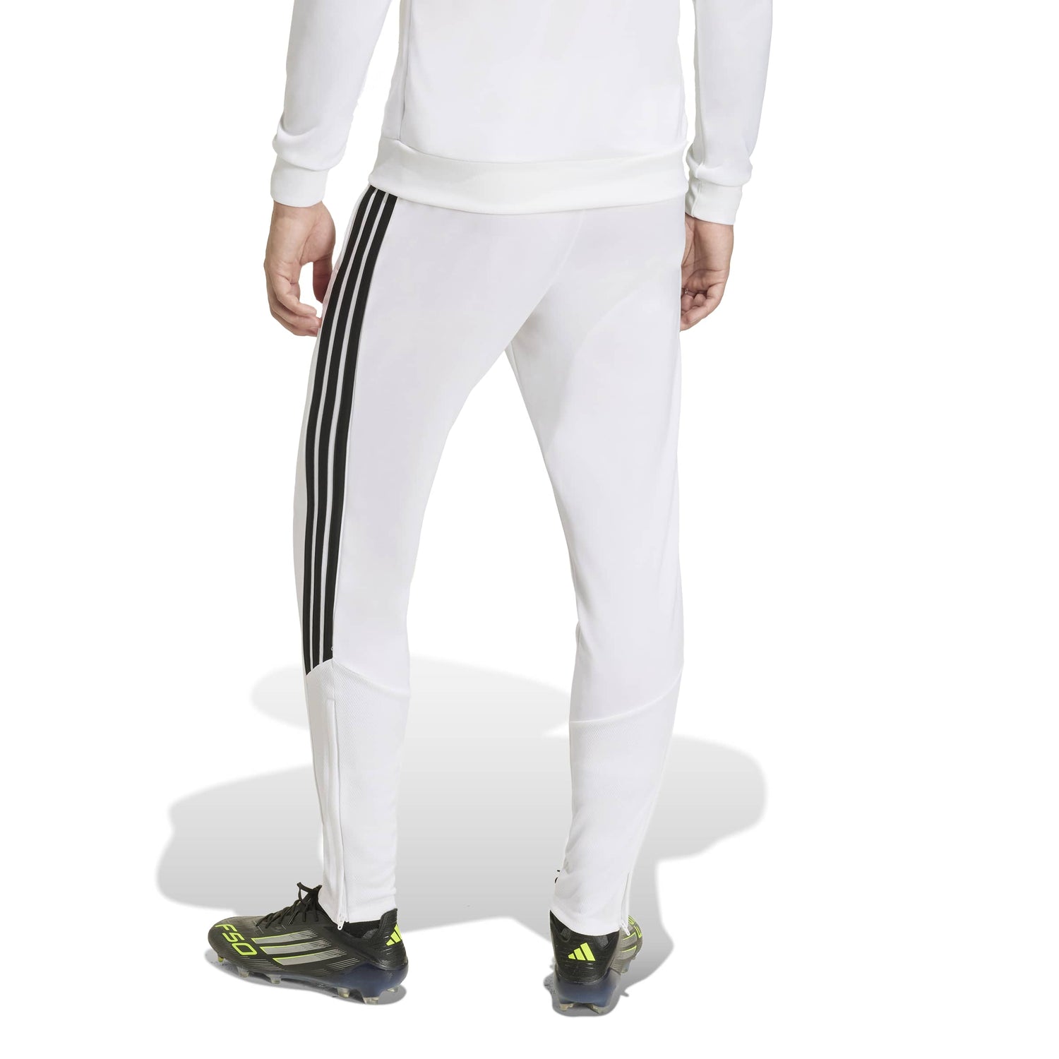 adidas Men's Tiro 26 League Soccer Pants - Breathable Comfort for the Pitch