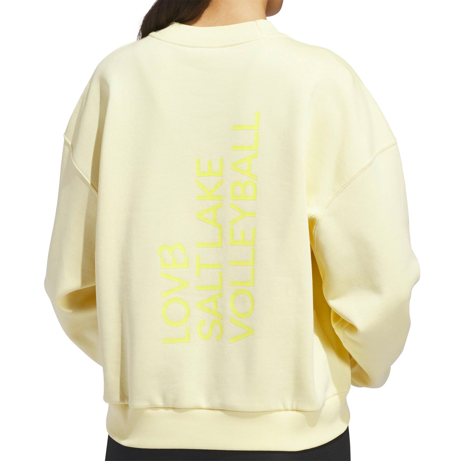 adidas Women's LOVB City Graphics Pullover Crew Sweatshirt – Loose Fit Comfort for Volleyball