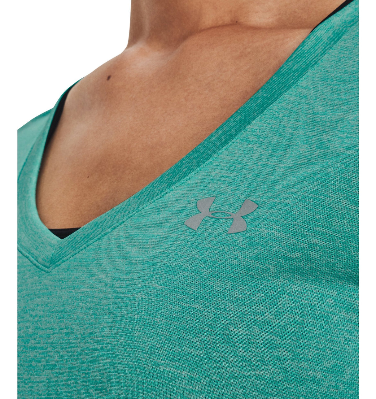 Under Armour Womens Tech Twist V-Neck Short Sleeve Shirt - Quick-Drying and Ultra-Soft