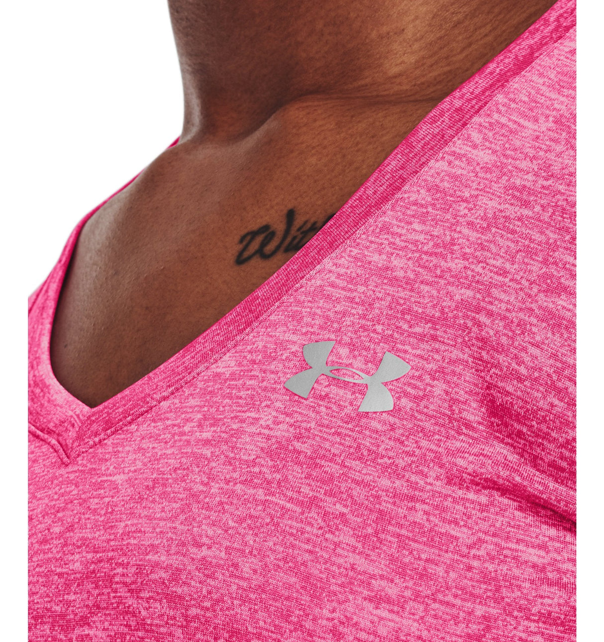 Under Armour Womens Tech Twist V-Neck Short Sleeve Shirt - Quick-Drying and Ultra-Soft