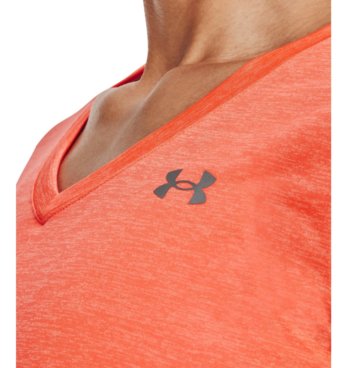 Under Armour Womens Tech Twist V-Neck Short Sleeve Shirt - Quick-Drying and Ultra-Soft