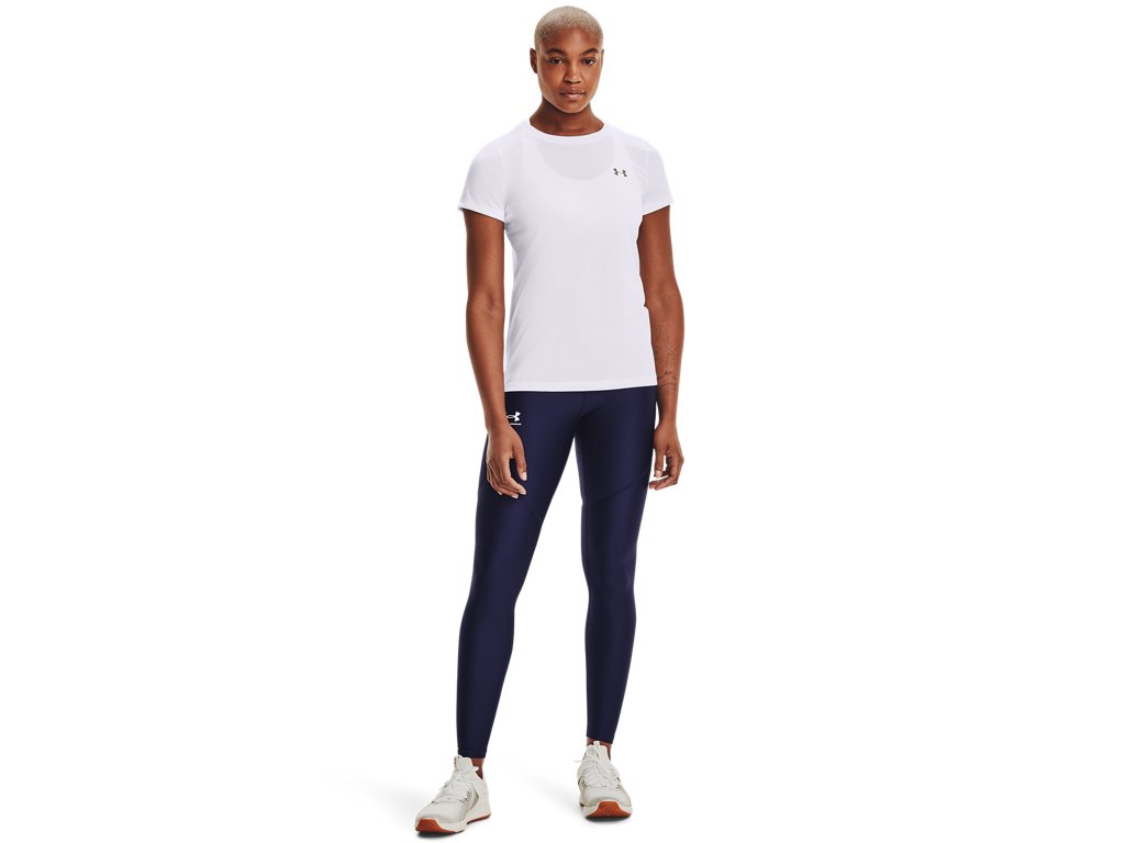 Under Armour Unisex Tech Apparel - Chest Measurement Feature