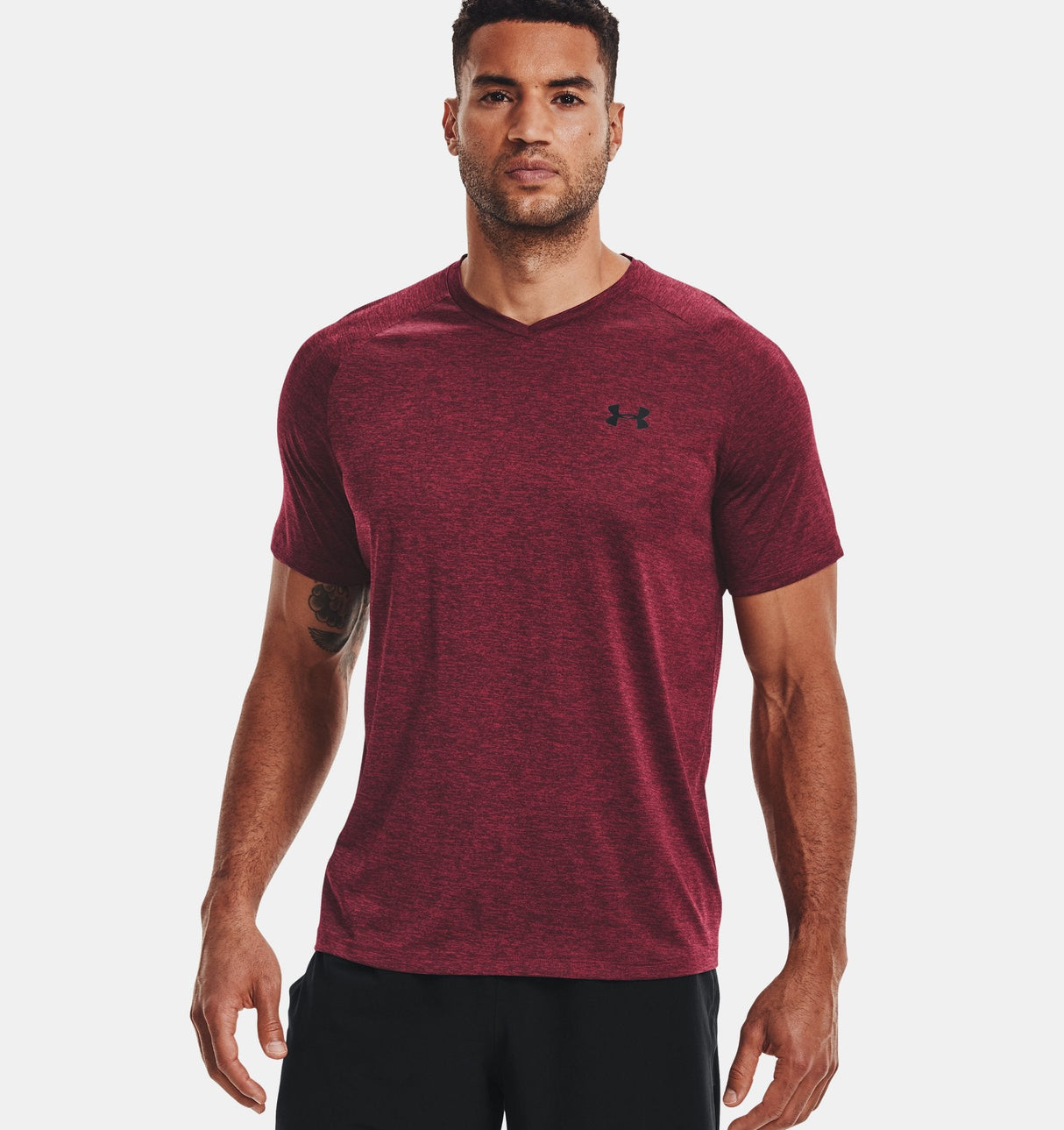 Under Armour Mens UA Tech V-Neck Short Sleeve Shirt - Quick-Drying