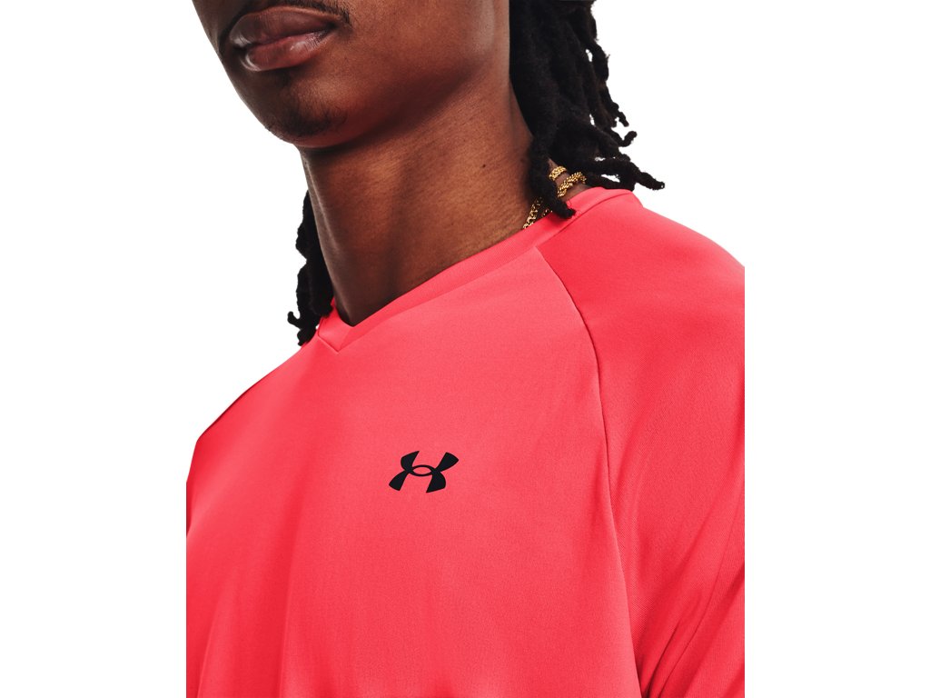 Under Armour Mens UA Tech V-Neck Short Sleeve Shirt - Quick-Drying