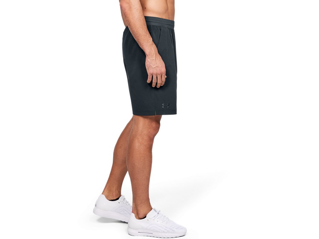 Under Armour Mens Motivate Vented Shorts - Breathable and Stretchable