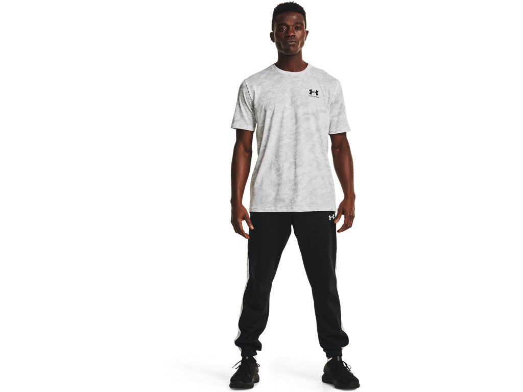 Under Armour Mens ABC Camo Short Sleeve T-Shirt - Quick-Drying Comfort