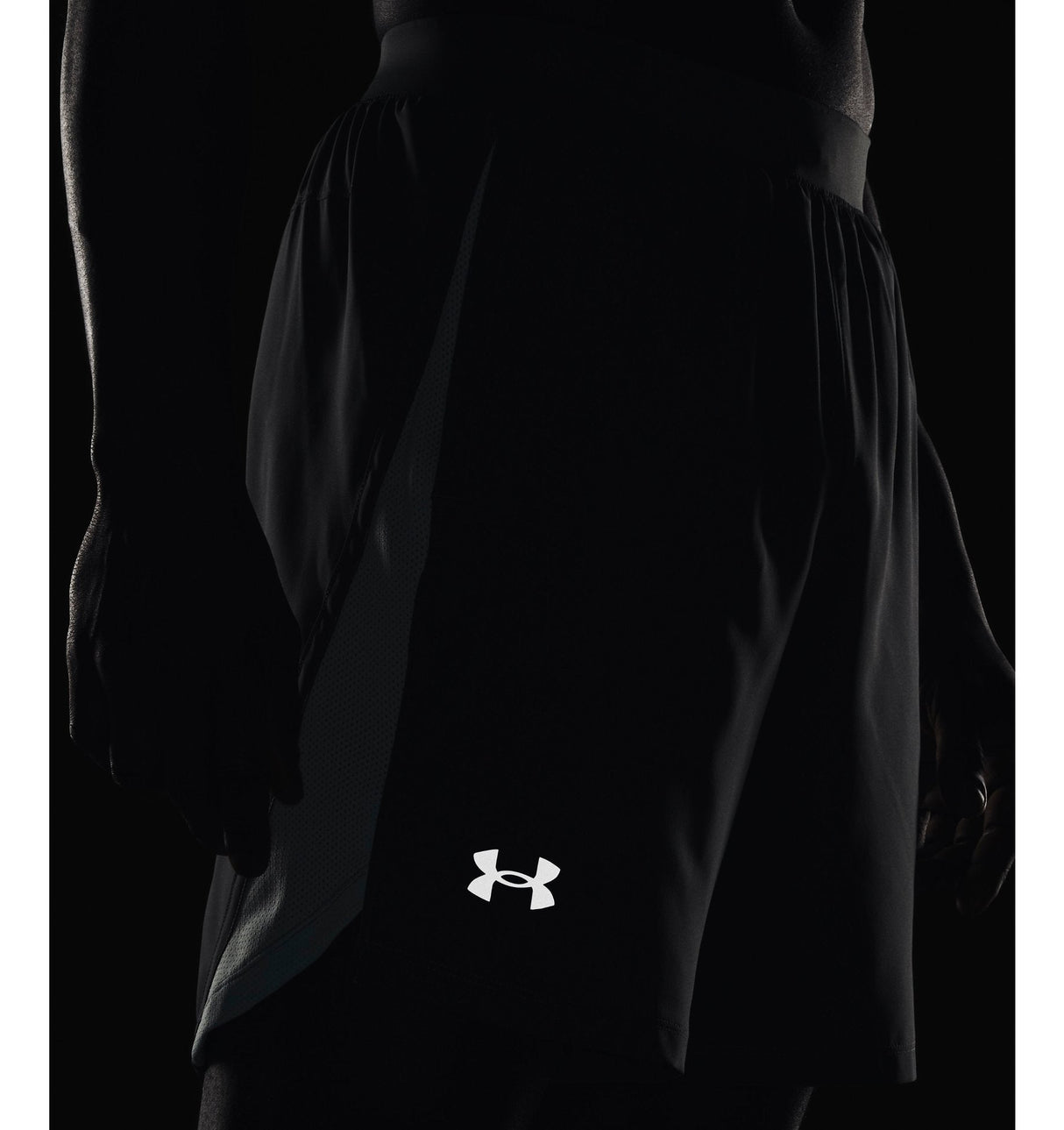 Under Armour Mens UA Launch Run 7in Shorts - Ultra-Light and Stretch-Woven Fabric