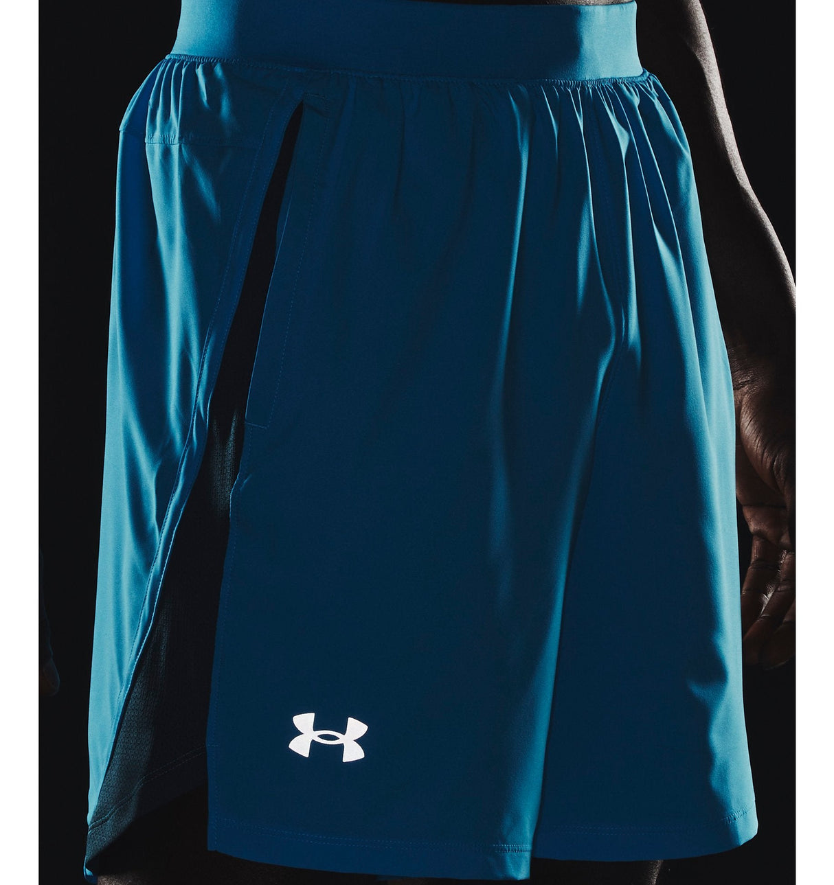 Under Armour Mens UA Launch Run 7in Shorts - Ultra-Light and Stretch-Woven Fabric
