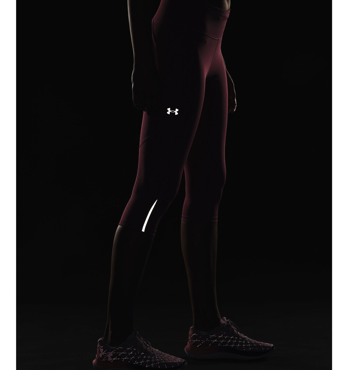 Under Armour Womens UA Launch Capri Tights - Sweat-Wicking and Breathable