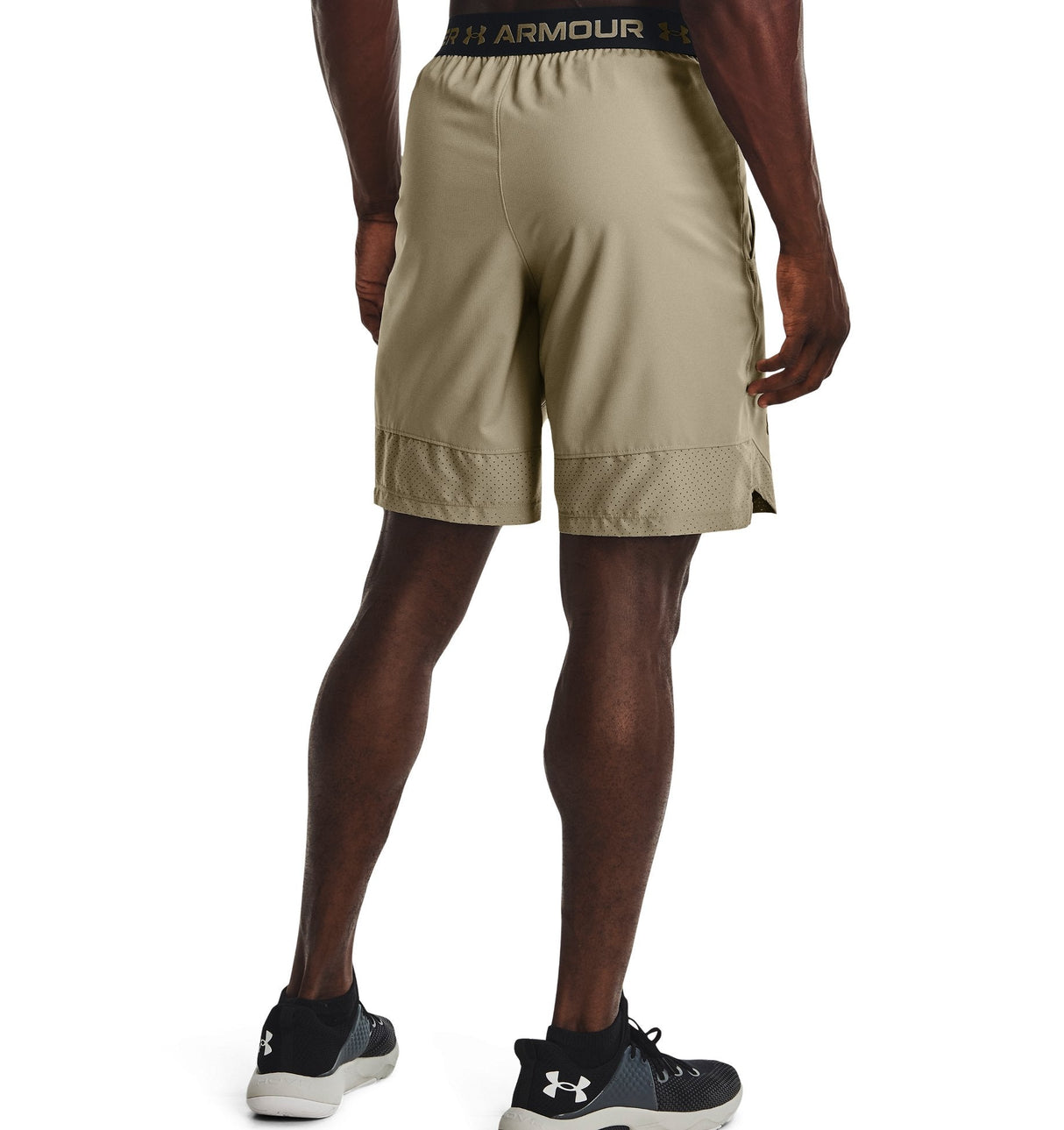 Under Armour Mens UA Vanish Woven Shorts - Ultra-Lightweight Breathable Apparel