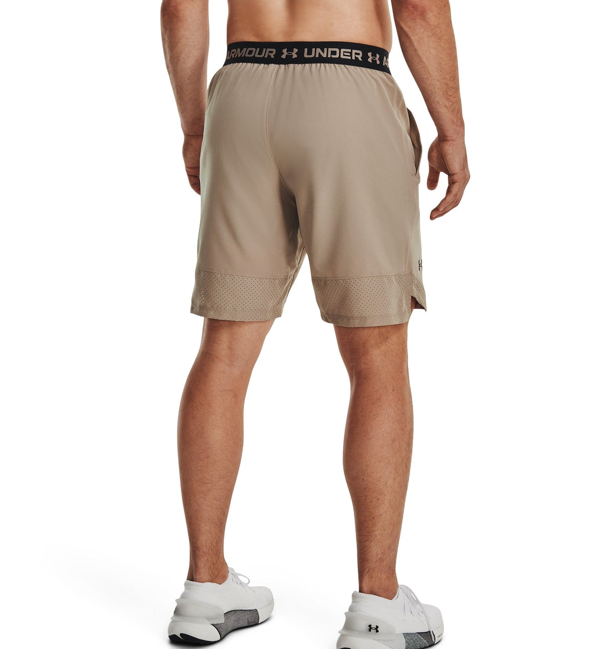 Under Armour Mens UA Vanish Woven Shorts - Ultra-Lightweight Breathable Apparel