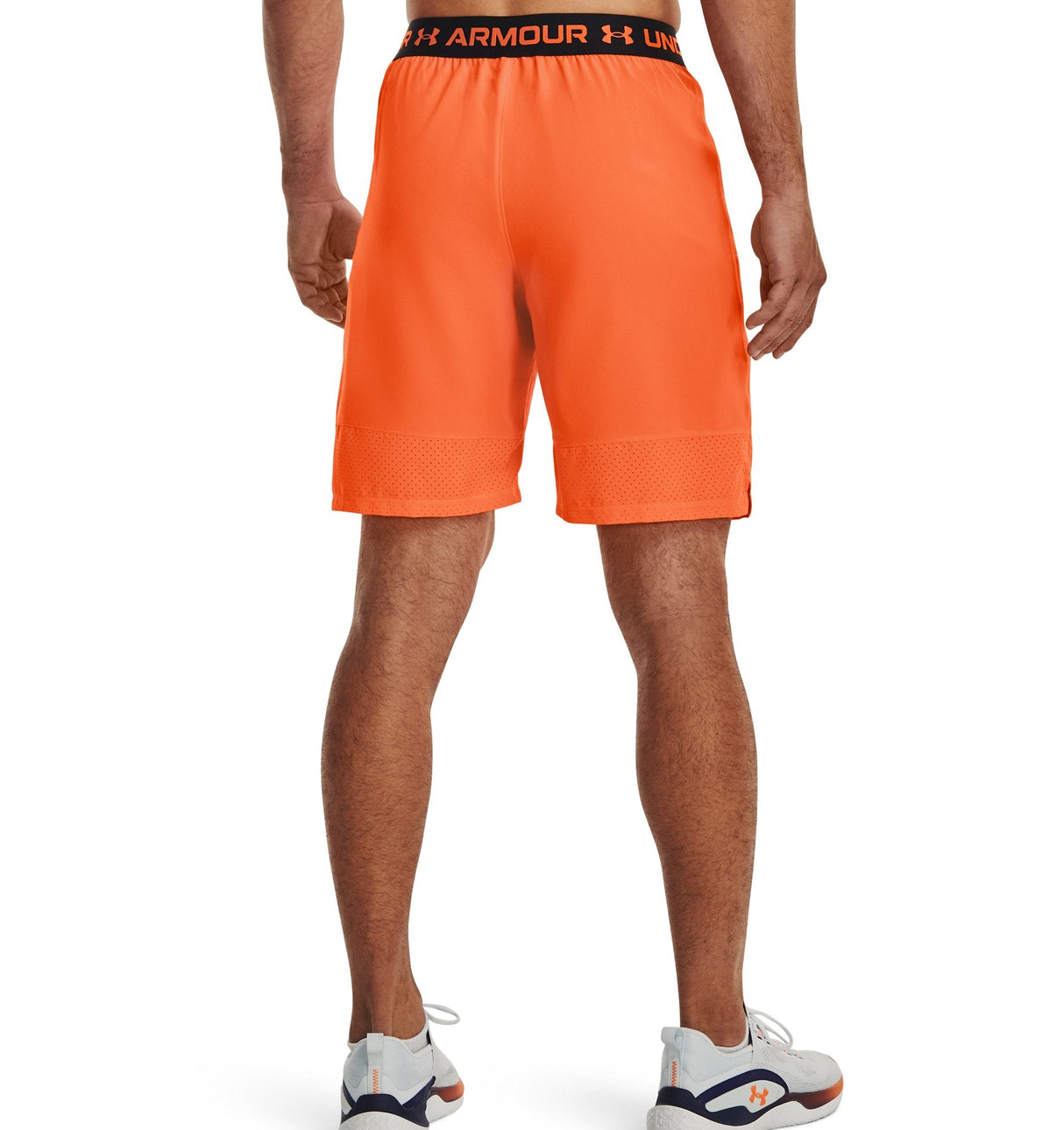 Under Armour Mens UA Vanish Woven Shorts - Ultra-Lightweight Breathable Apparel