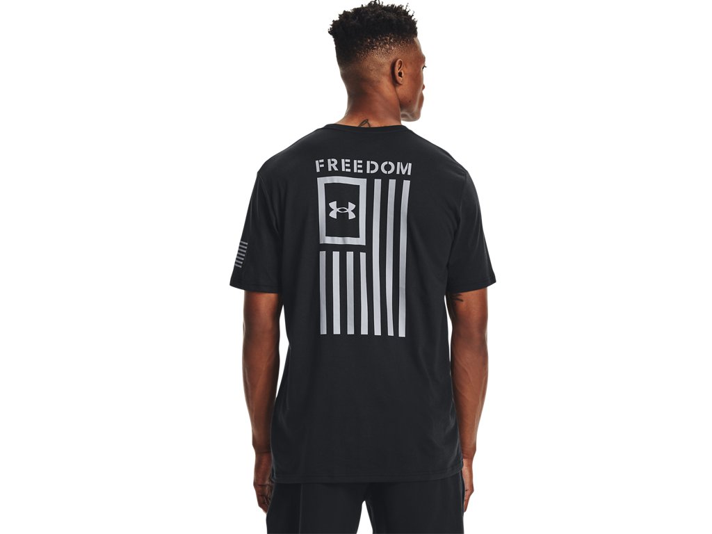 Under Armour Mens Freedom Flag T-Shirt - Quick-Drying Cotton Blend