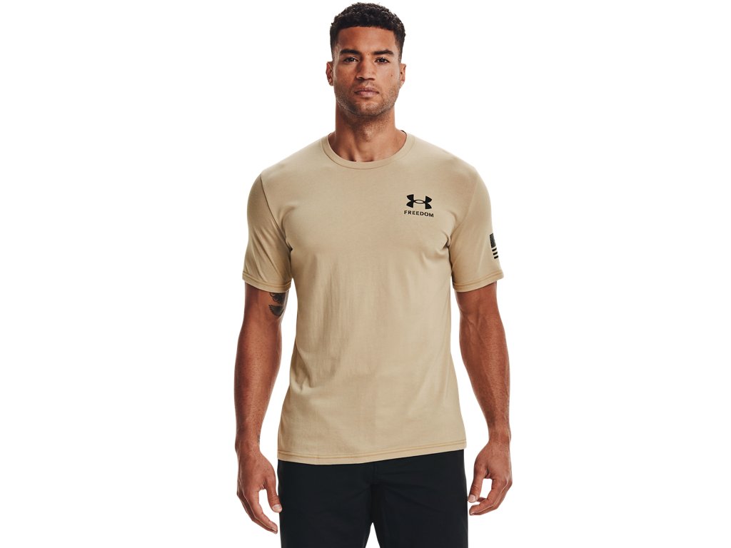 Under Armour Mens Freedom Flag T-Shirt - Quick-Drying Cotton Blend
