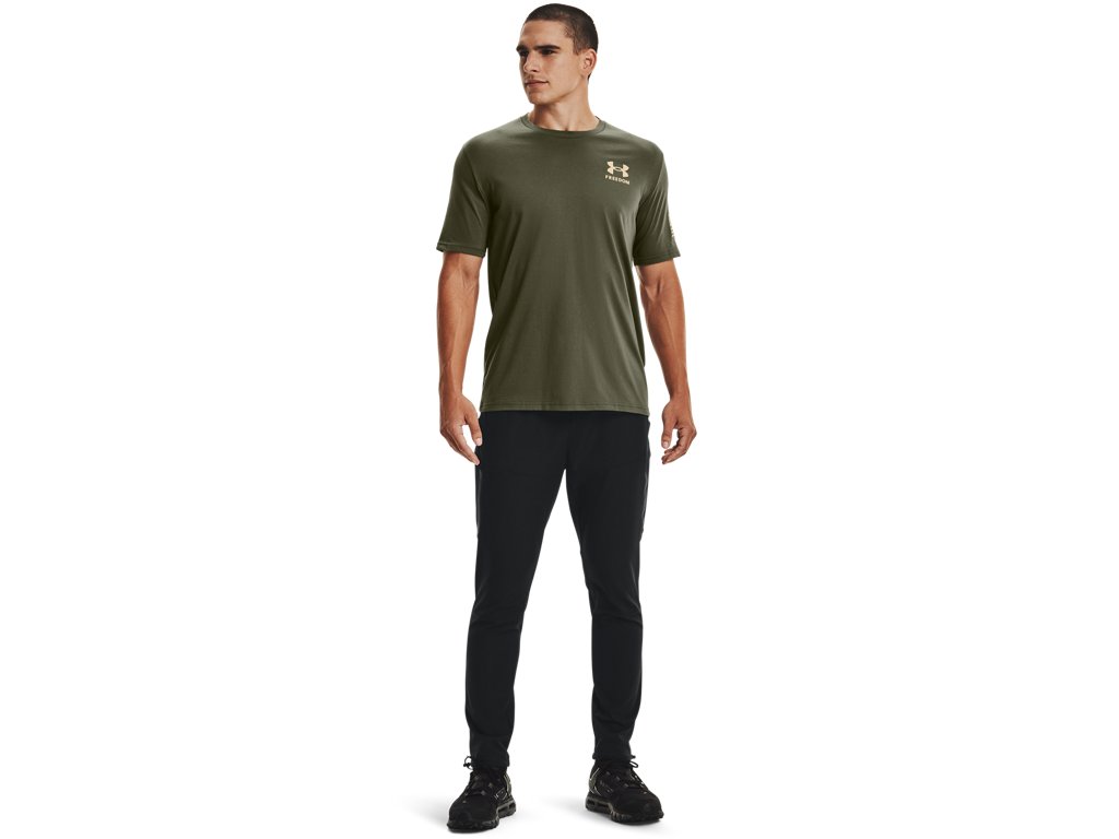Under Armour Mens Freedom Flag T-Shirt - Quick-Drying Cotton Blend