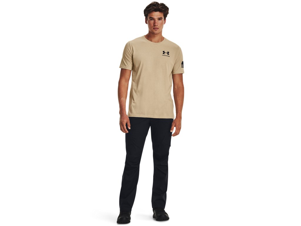 Under Armour Mens UA Freedom Banner T-Shirt - Quick-Drying Cotton Blend