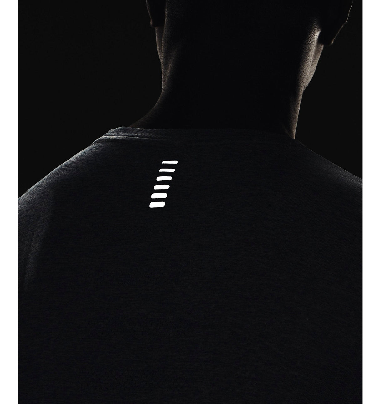 Under Armour Mens UA Seamless Stride Long Sleeve - Engineered Mesh Ventilation