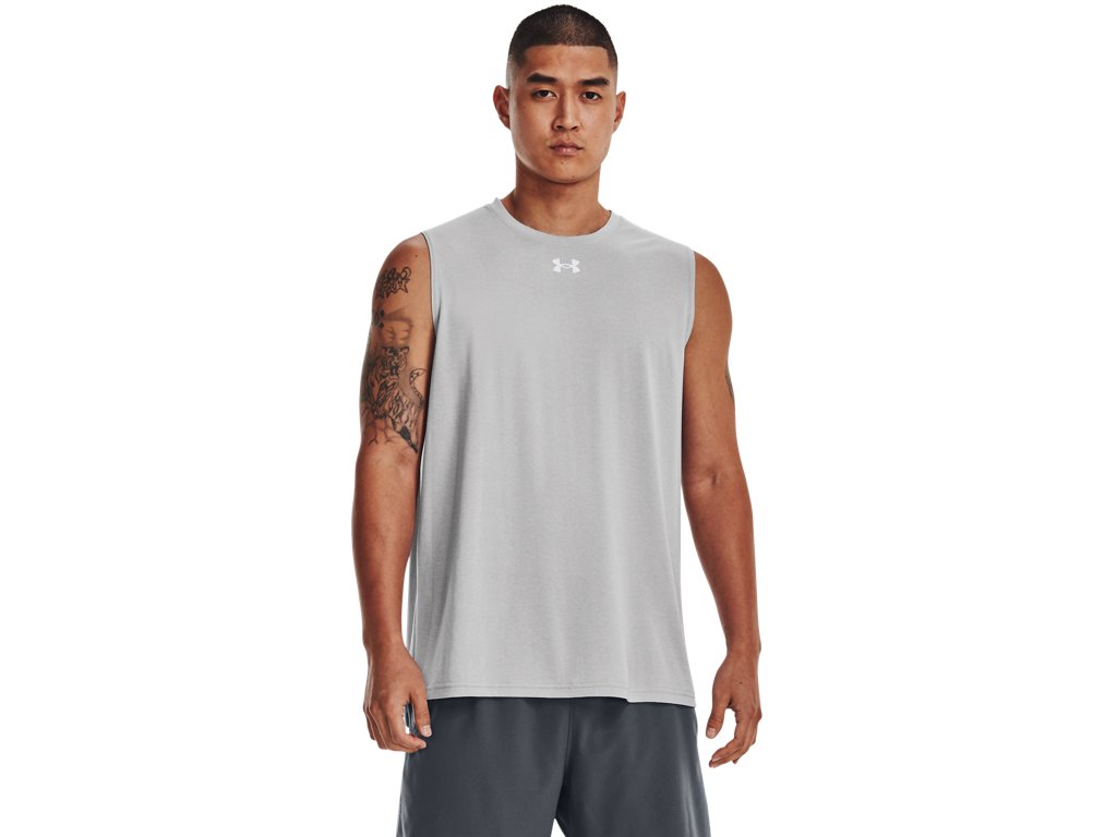 Under Armour Mens UA Tech Team Sleeveless Shirt - Quick-Drying and Ultra-Soft