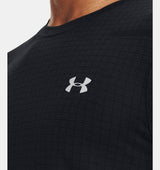 Under Armour Mens UA Seamless Grid Short Sleeve - Engineered Mesh Ventilation