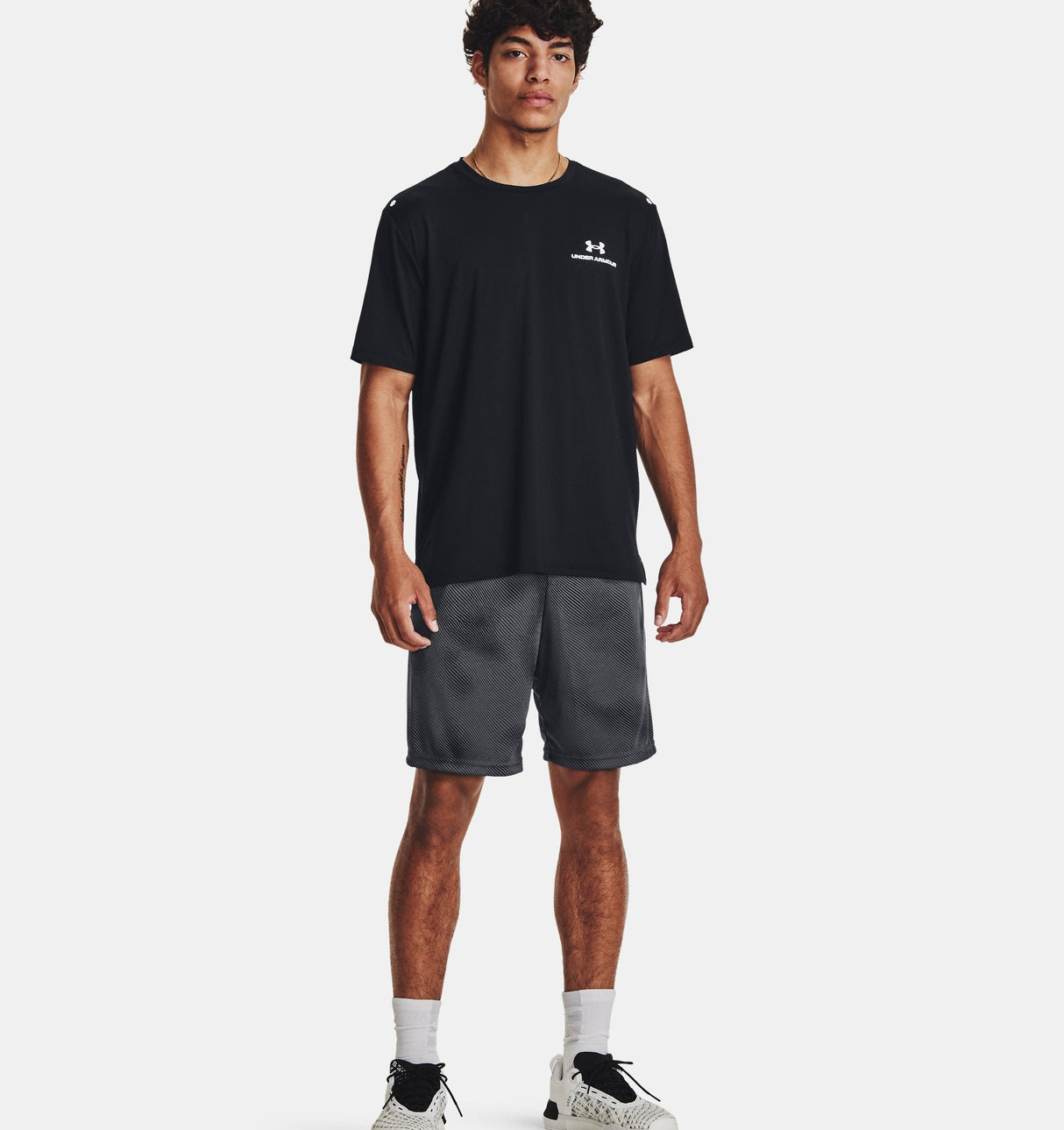 Under Armour Mens Tech Printed Shorts - Quick-Drying Apparel