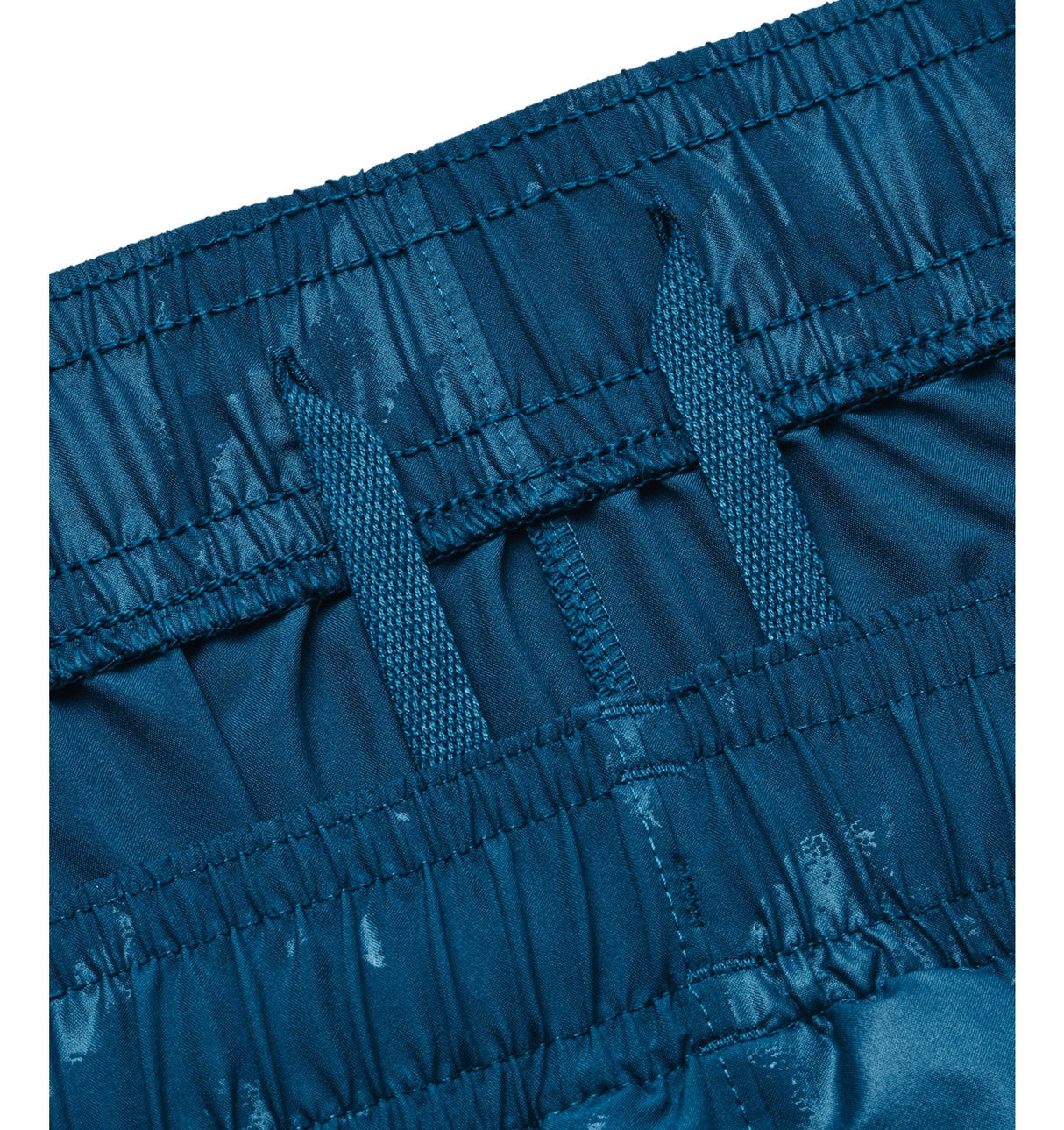 Under Armour Mens Tech Woven Emboss Shorts - Ultra Lightweight and Breathable